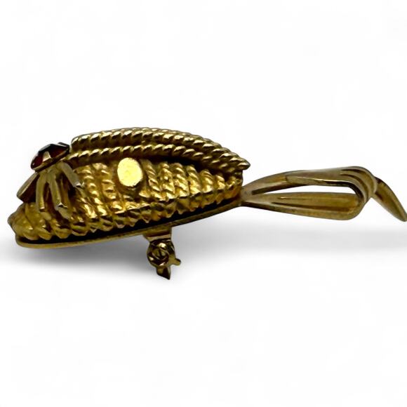 Vintage Sarah Coventry Winking Rabbit Bunny Brooch Pin Red Rhinestone Eye Signed - Picture 5 of 10